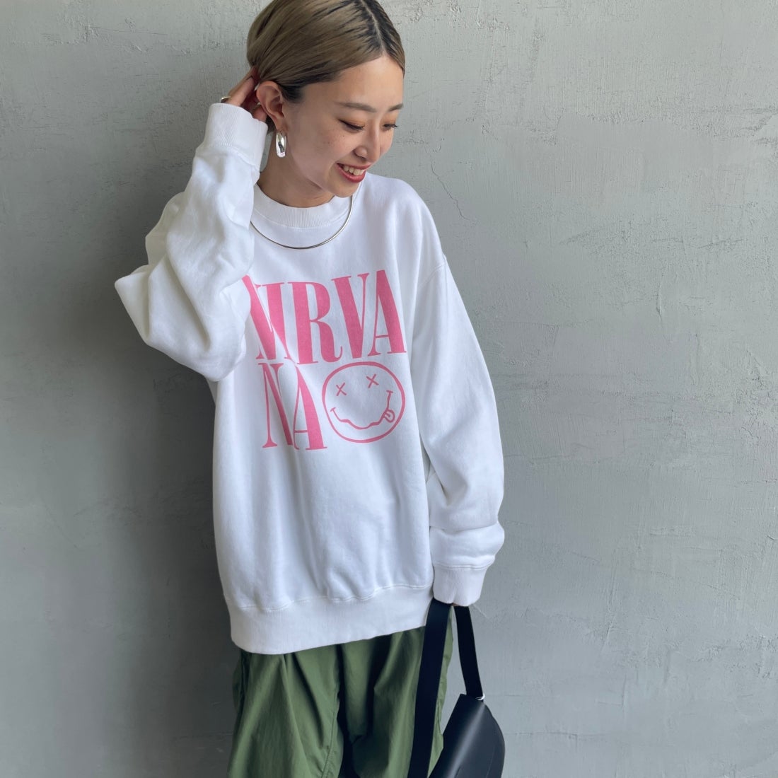 GOOD ROCK SPEED [グッドロックスピード] 別注 NIRVANA プリントスウェット [INTN-021-JF] WHITE &&モデル身長：150cm 着用サイズ：M&&