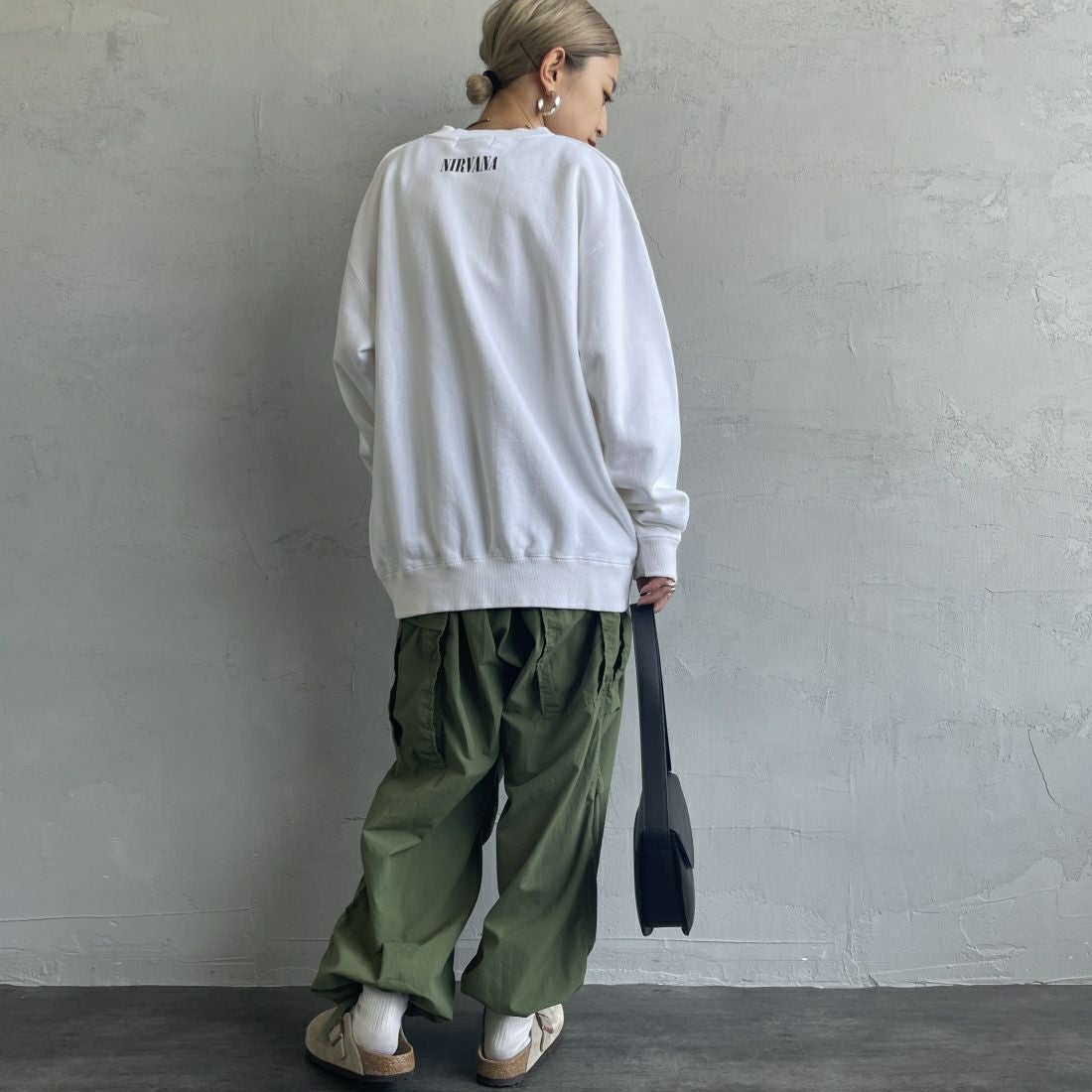 GOOD ROCK SPEED [グッドロックスピード] 別注 NIRVANA プリントスウェット [INTN-021-JF] WHITE &&モデル身長：150cm 着用サイズ：M&&