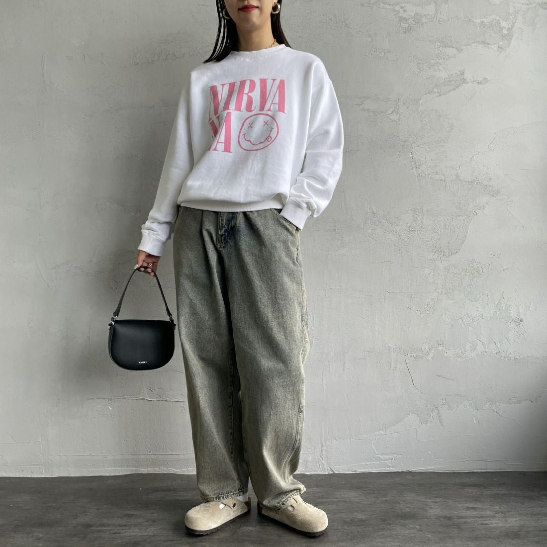 GOOD ROCK SPEED [グッドロックスピード] 別注 NIRVANA プリントスウェット [INTN-021-JF] WHITE &&モデル身長：163cm 着用サイズ：M&&