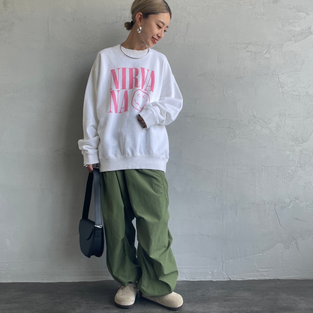 GOOD ROCK SPEED [グッドロックスピード] 別注 NIRVANA プリントスウェット [INTN-021-JF] WHITE &&モデル身長：150cm 着用サイズ：M&&