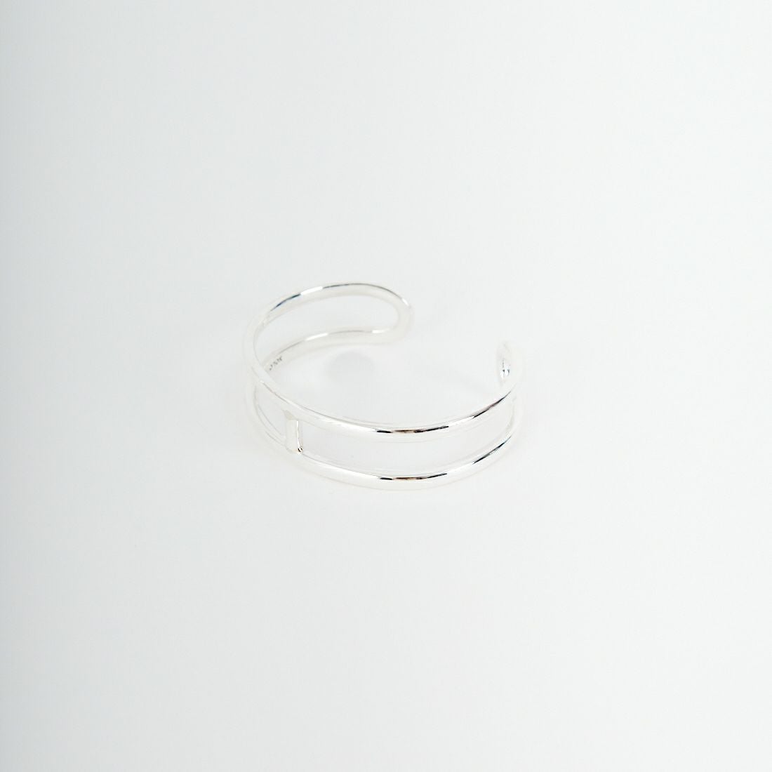 XOLO JEWELRY [ショロジュエリー] Hバングル [XOBG010L] SILVER