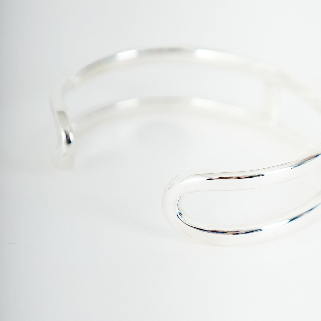 XOLO JEWELRY [ショロジュエリー] Hバングル [XOBG010L] SILVER