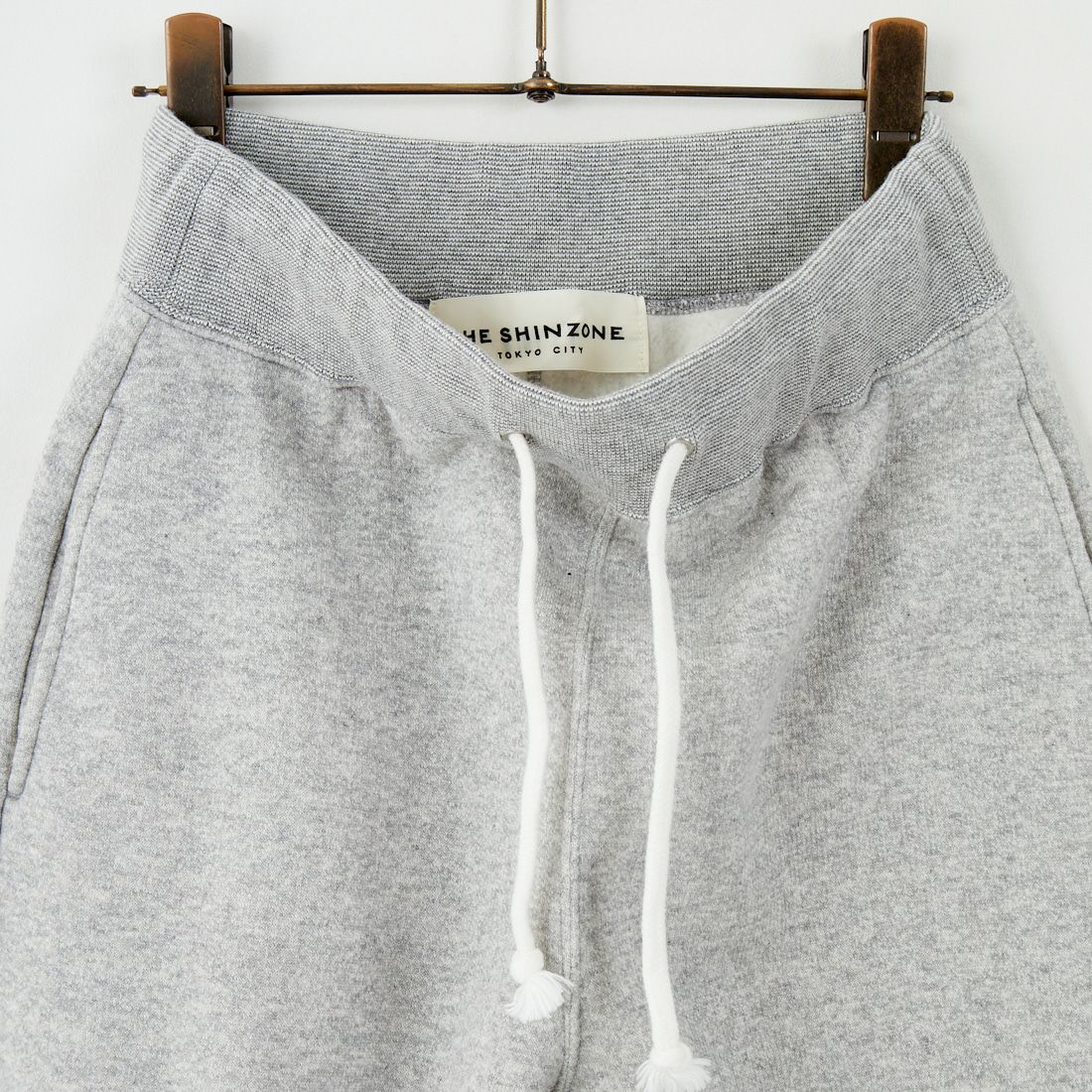 THE SHINZONE [ザ シンゾーン] コモンスウェットパンツ [22AMSCU03] 06 GRAY