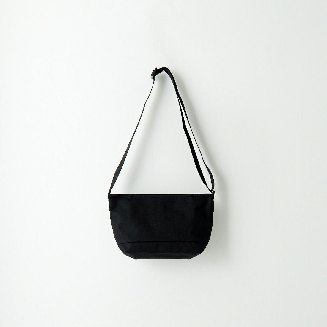 MANHATTAN PORTAGE [マンハッタンポーテージ] ナイロンメッセンジャーバッグ [MP1605JRSFZP] BLACK