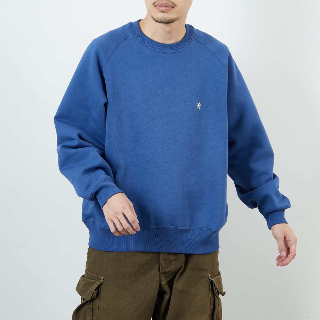 Gymphlex [ジムフレックス] スウィングスリーブ クルーネックスウェット [GY-C0292TCF] LT.BLUE &&モデル身長：168cm 着用サイズ：M&&