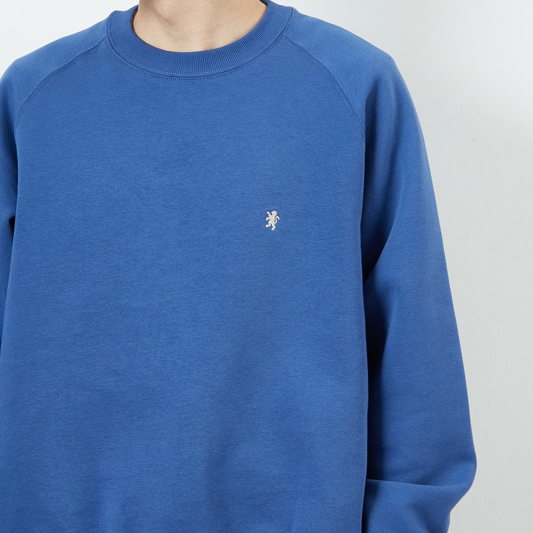 Gymphlex [ジムフレックス] スウィングスリーブ クルーネックスウェット [GY-C0292TCF] LT.BLUE &&モデル身長：168cm 着用サイズ：M&&