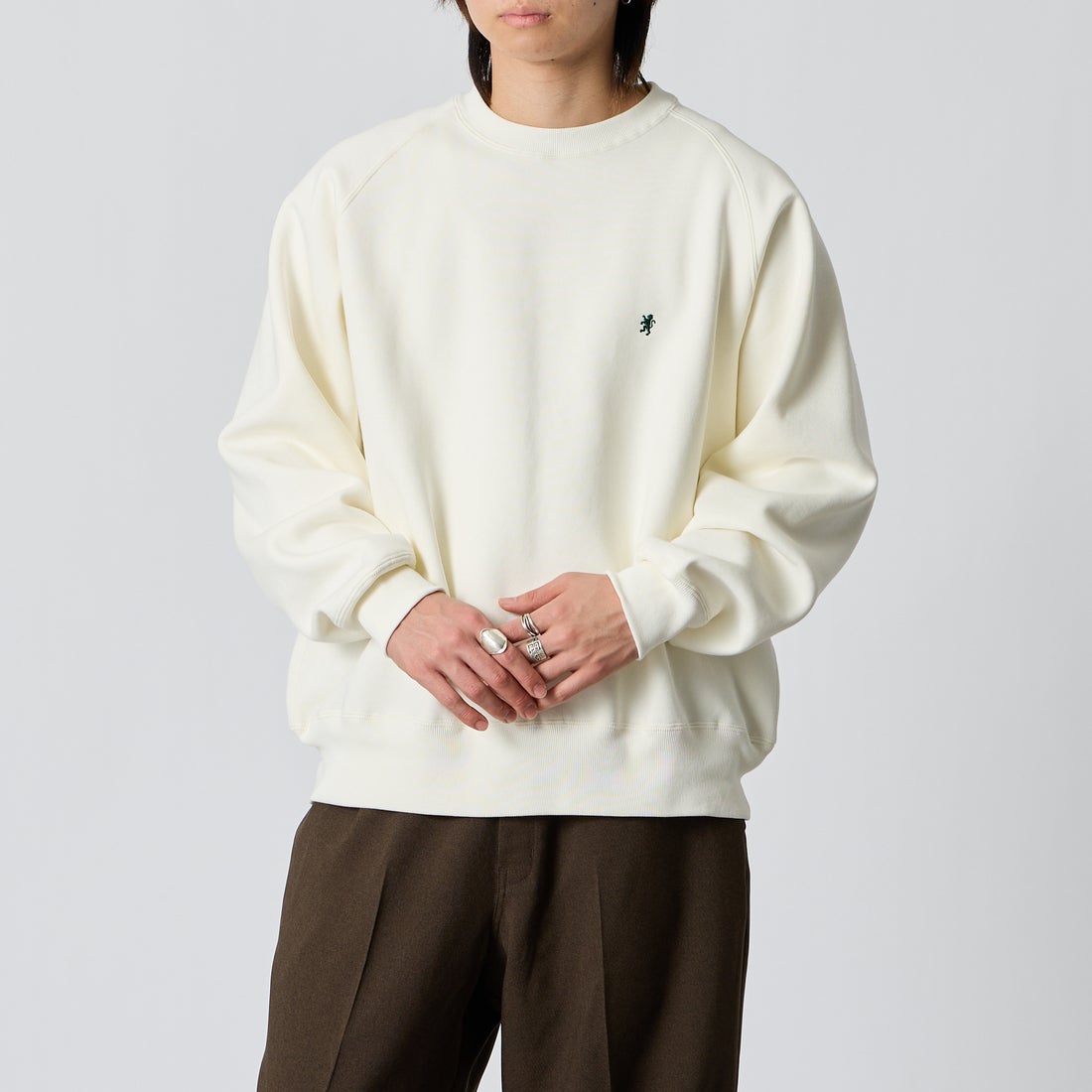 Gymphlex [ジムフレックス] スウィングスリーブ クルーネックスウェット [GY-C0292TCF] IVORY &&モデル身長：177cm 着用サイズ：L&&