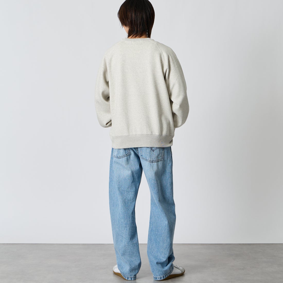 Gymphlex [ジムフレックス] スウィングスリーブ クルーネックスウェット [GY-C0292TCF] TOP GREY &&モデル身長：177cm 着用サイズ：L&&