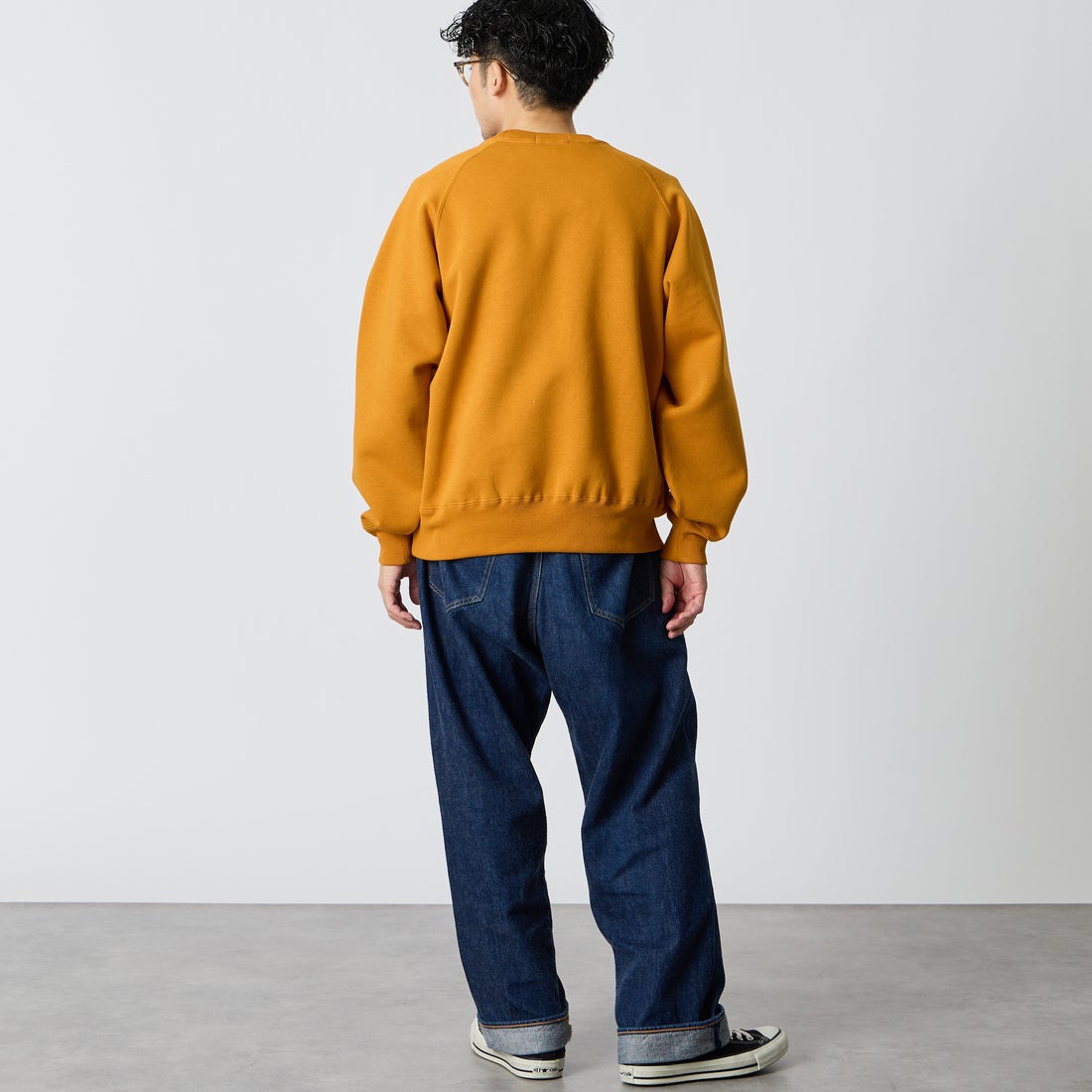 Gymphlex [ジムフレックス] スウィングスリーブ クルーネックスウェット [GY-C0292TCF] DK.YELLOW &&モデル身長：168cm 着用サイズ：M&&