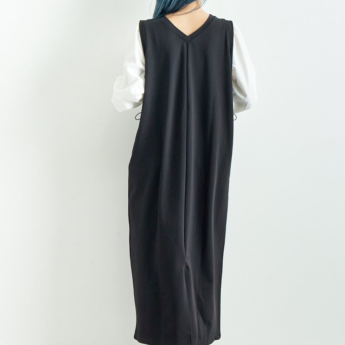 Maison de L'allure [メゾン ドゥ ラリュール] 布帛ドッキングドロストワンピース [M24132013] 02 BLK/OFF &&モデル身長：167cm 着用サイズ：F&&