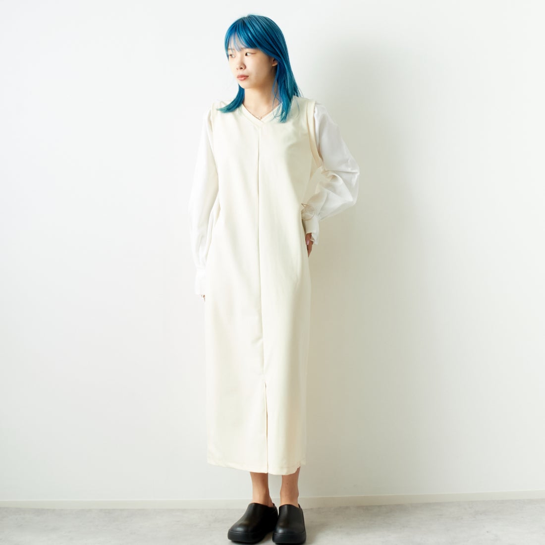 Maison de L'allure [メゾン ドゥ ラリュール] 布帛ドッキングドロストワンピース [M24132013] 21 IVR/OFF &&モデル身長：167cm 着用サイズ：F&&