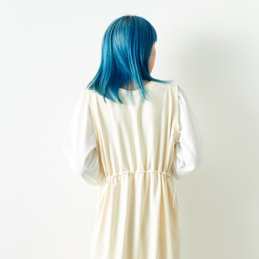 Maison de L'allure [メゾン ドゥ ラリュール] 布帛ドッキングドロストワンピース [M24132013] 21 IVR/OFF &&モデル身長：167cm 着用サイズ：F&&