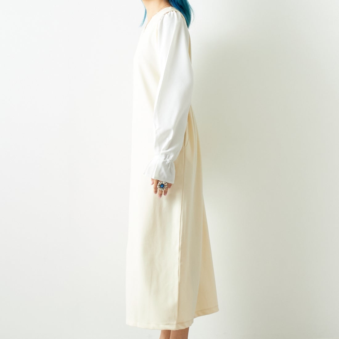 Maison de L'allure [メゾン ドゥ ラリュール] 布帛ドッキングドロストワンピース [M24132013] 21 IVR/OFF &&モデル身長：167cm 着用サイズ：F&&