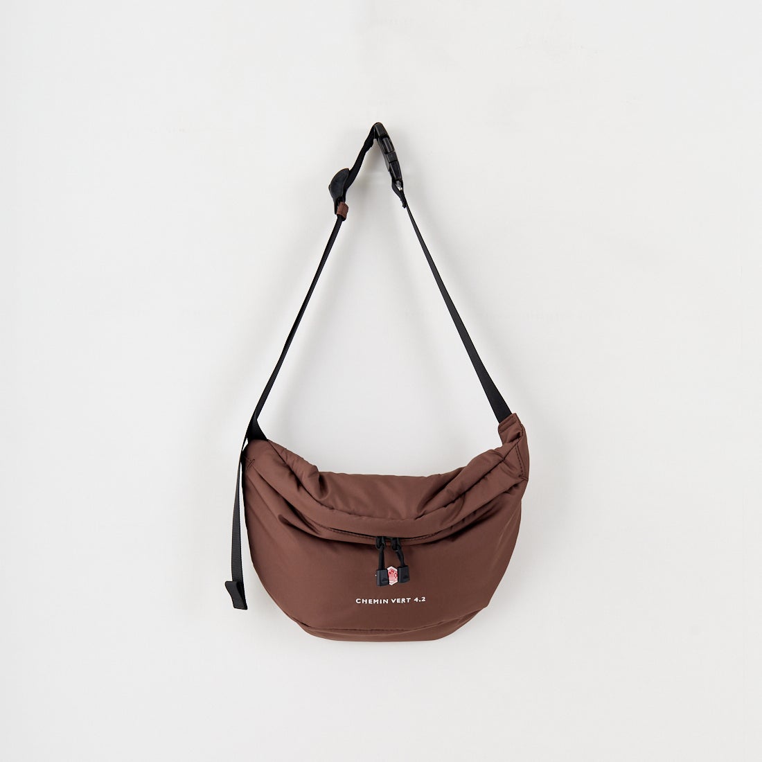 DANTON [ダントン] ポリエステルタフタ スリングバッグ [CHEMIN-VERT