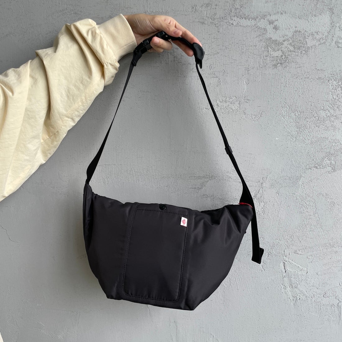 DANTON [ダントン] ポリエステルタフタ スリングバッグ [CHEMIN-VERT