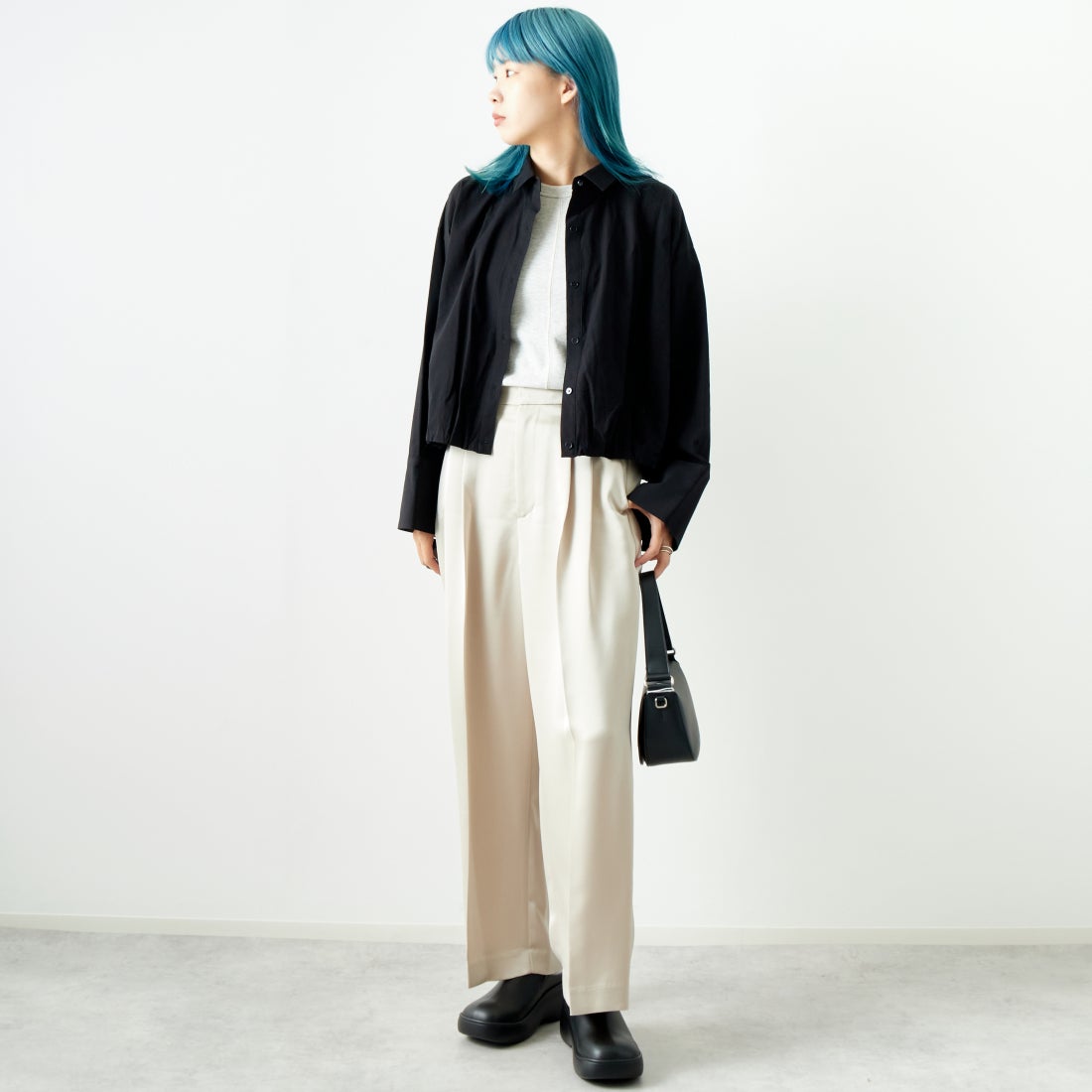 ma couleur [マ クルール] シルキーサテン ダブルクロスタックワイドパンツ [J-4659] 810 BEIGE &&モデル身長：167cm 着用サイズ：38&&