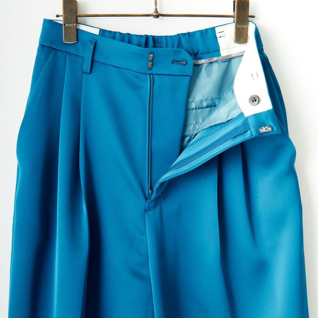 ma couleur [マ クルール] シルキーサテン ダブルクロスタックワイド