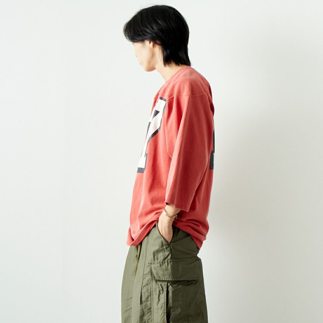 JACKSON MATISSE [ジャクソンマティス] 17 フットボールTシャツ [JM24AW002] RED &&モデル身長：179cm 着用サイズ：L&&