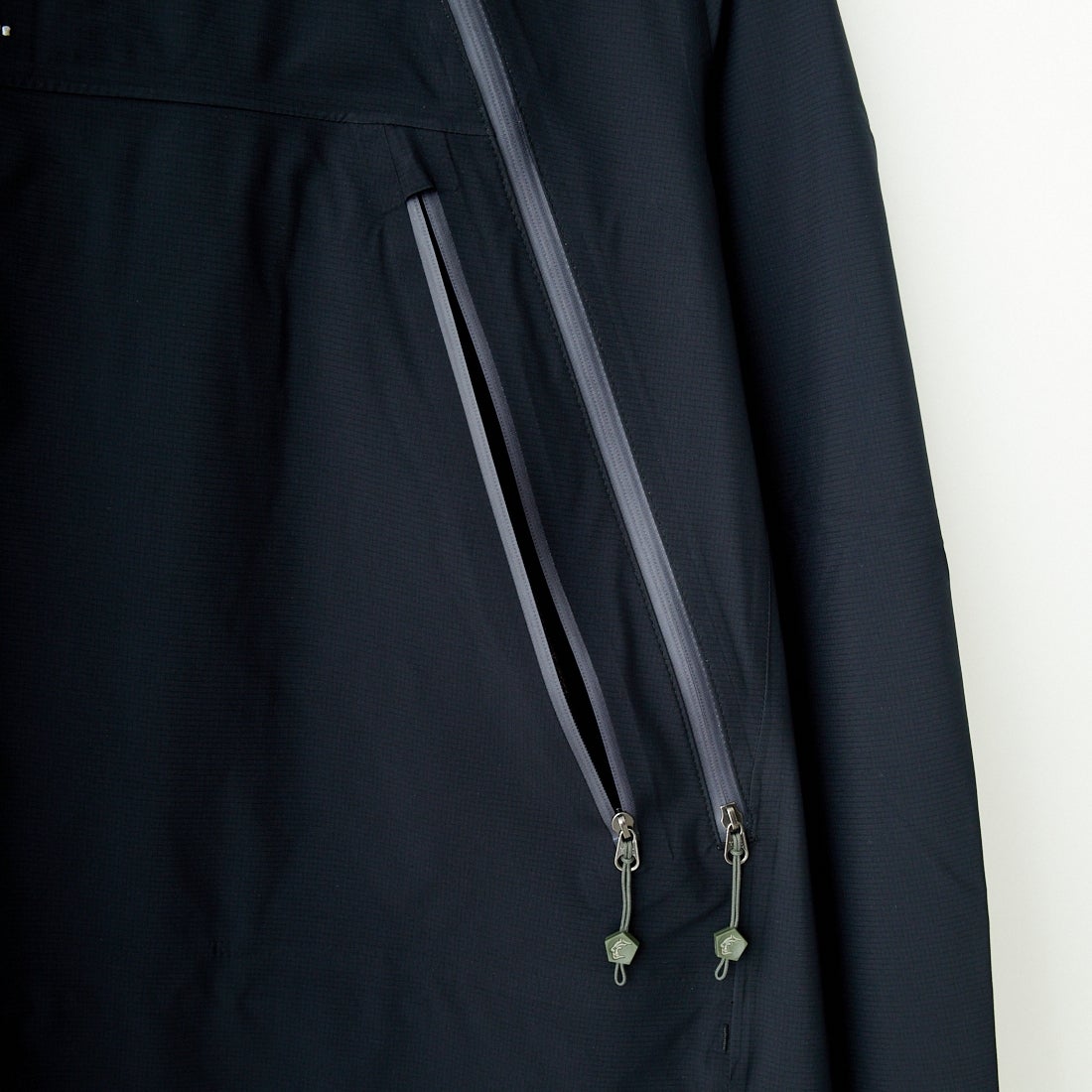 Teton Bros [ティートンブロス] ツルギライトジャケット [TB241-03M] BLACK