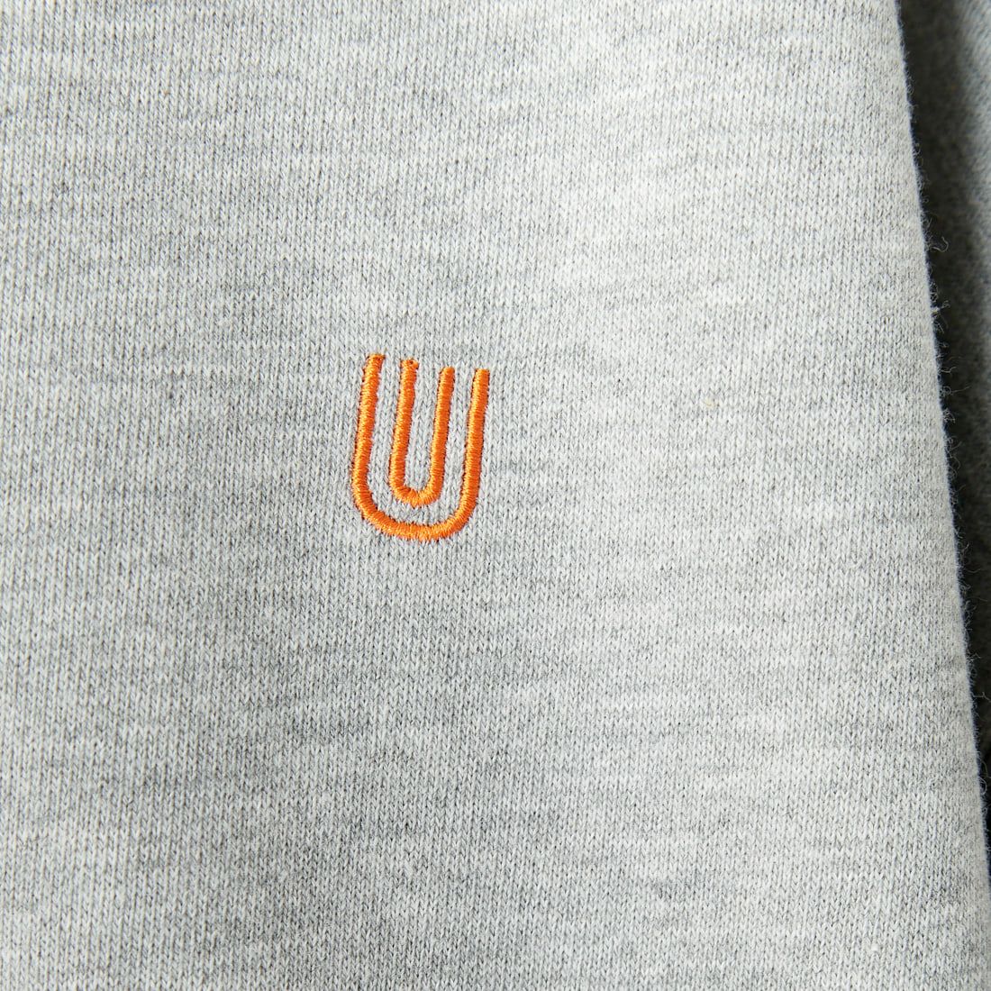 UNIVERSAL OVERALL [ユニバーサルオーバーオール] 別注 ワンポイントロゴ刺繍 スウェットパーカー [U2431230IN-JF] ASH