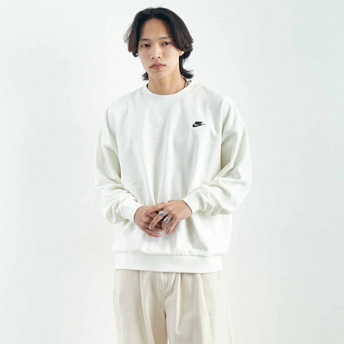 NIKE [ナイキ] クラブフリース クルーネックスウェット [HJ1820] 133 ｾｲﾙ/ｾｲ &&モデル身長：179cm 着用サイズ：M&&