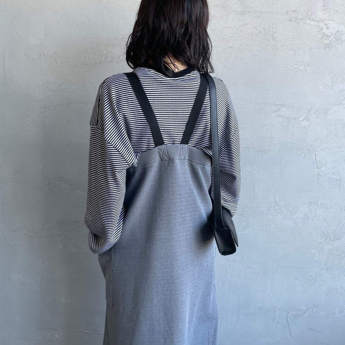 THOUSAND MILE [サウザンド マイル] 別注 ハニカムニットジャンパースカート [TM242PK50352-JF] 15 MD.GRAY &&モデル身長：160cm 着用サイズ：F&&