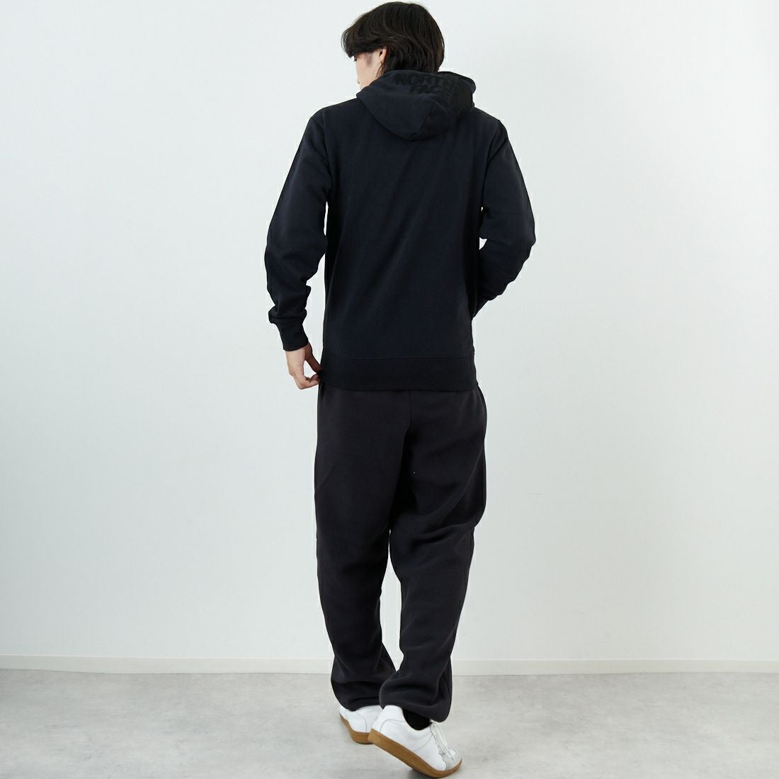THE NORTH FACE [ザ ノースフェイス] リアビューフルジップフーディ [NT12442] KK &&モデル身長：179cm 着用サイズ：M&&
