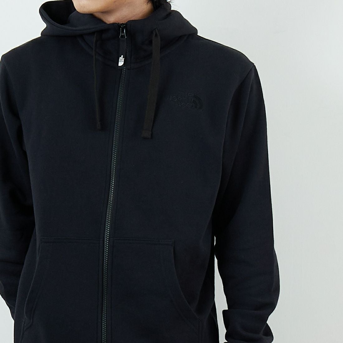 THE NORTH FACE [ザ ノースフェイス] リアビューフルジップフーディ [NT12442] KK &&モデル身長：179cm 着用サイズ：M&&
