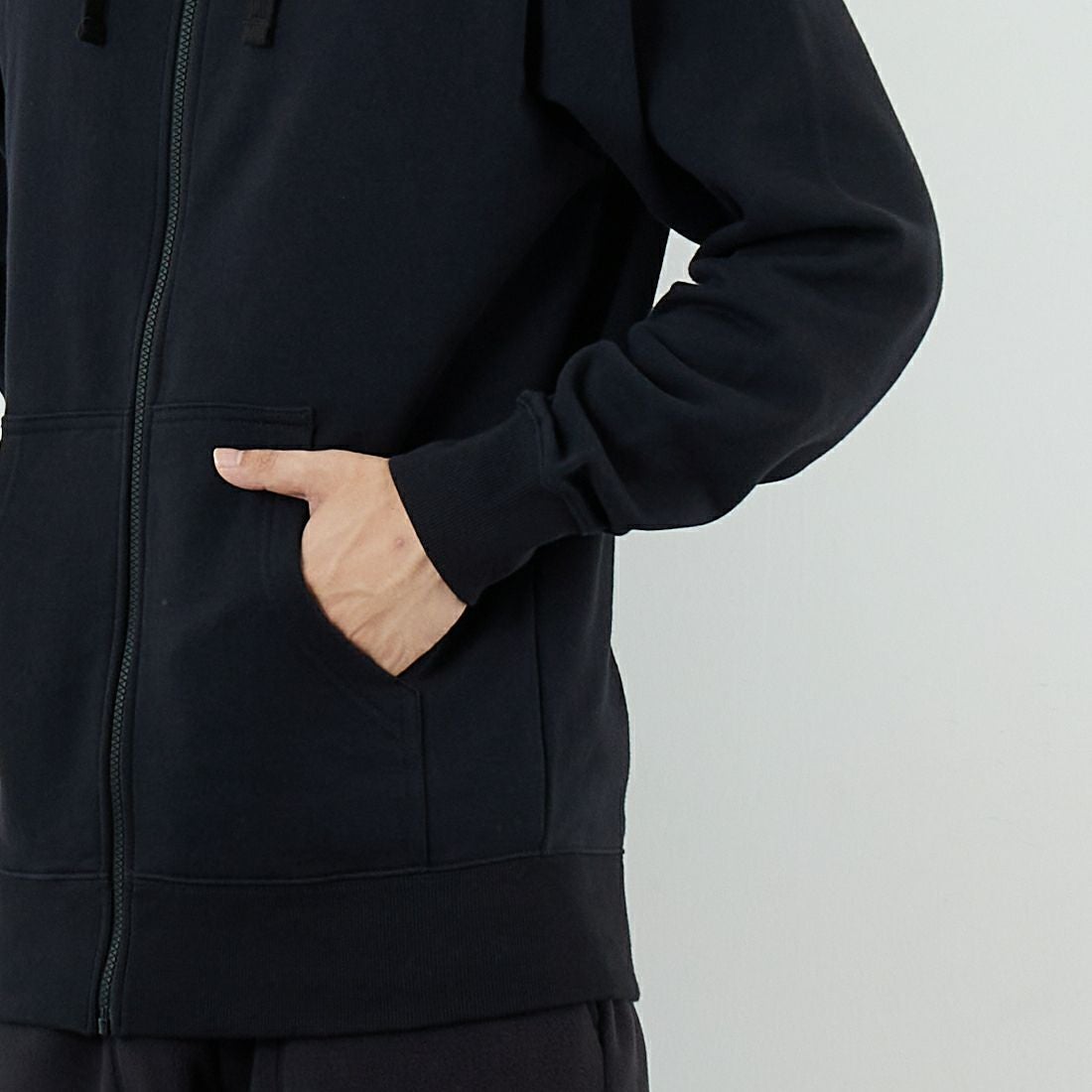 THE NORTH FACE [ザ ノースフェイス] リアビューフルジップフーディ [NT12442] KK &&モデル身長：179cm 着用サイズ：M&&