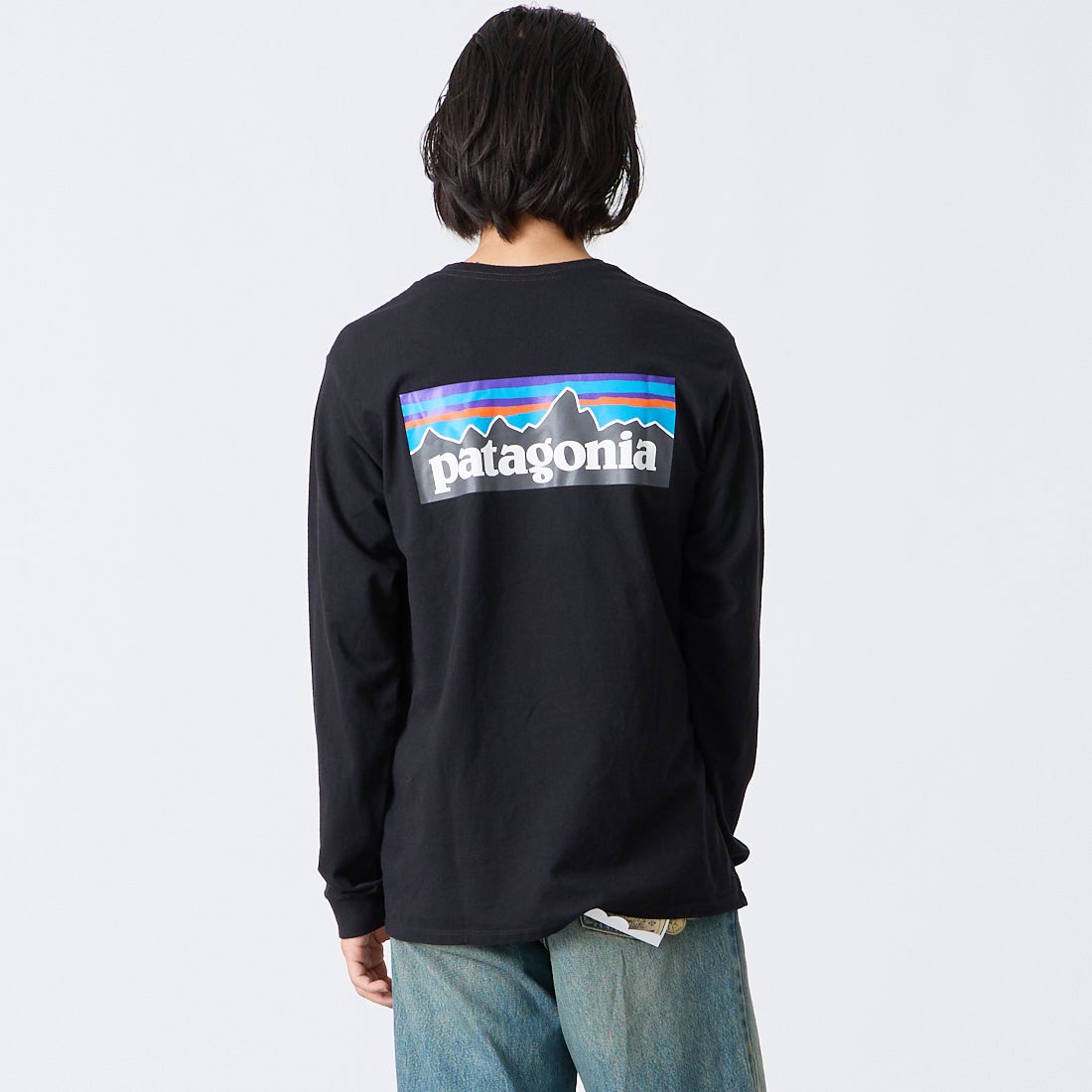 patagonia [パタゴニア] メンズ ロングスリーブ P-6ロゴ レスポンシビリティーTシャツ [38518] BLK &&モデル身長：175cm 着用サイズ：S&&