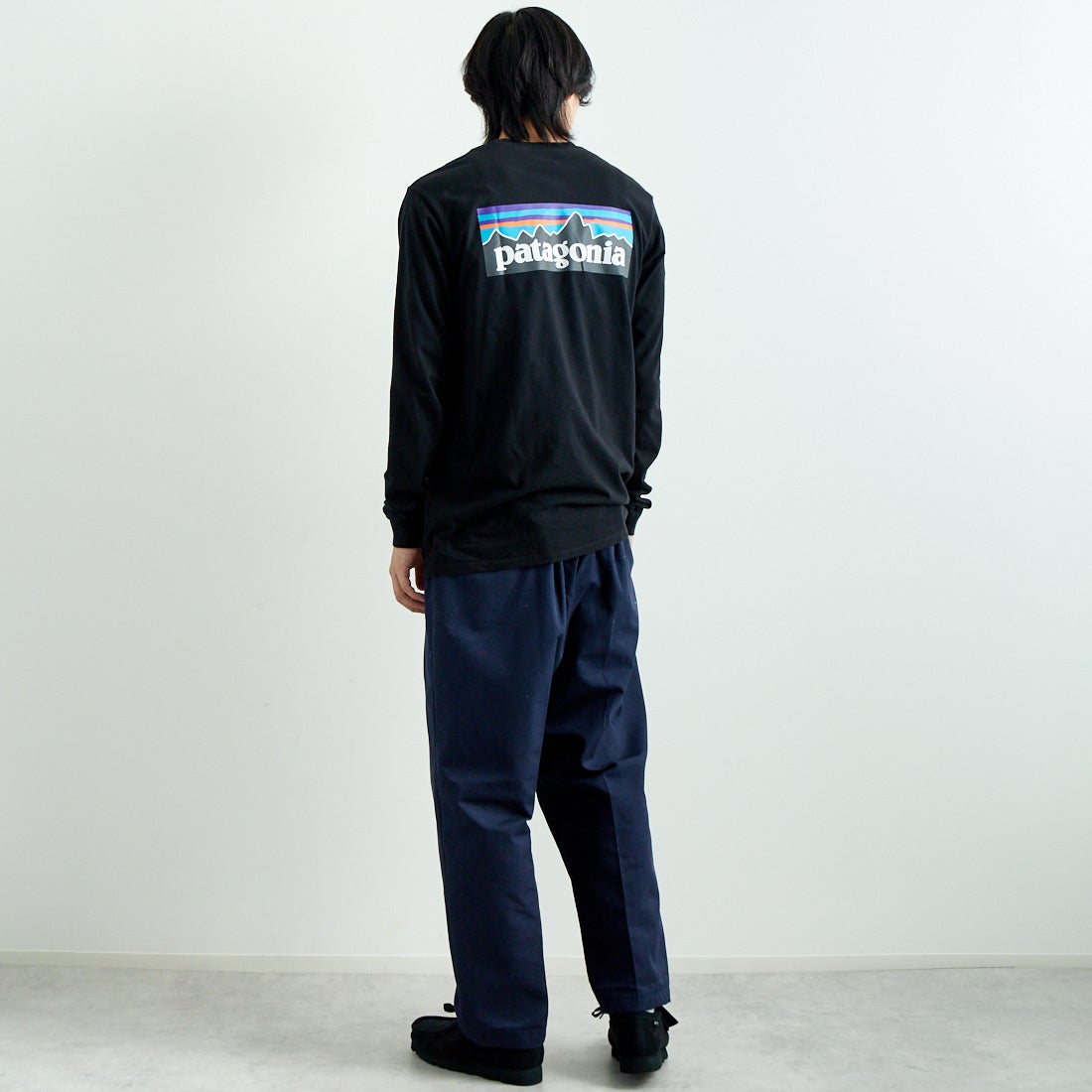 patagonia [パタゴニア] メンズ ロングスリーブ P-6ロゴ レスポンシビリティーTシャツ [38518] BLK &&モデル身長：179cm 着用サイズ：M&&