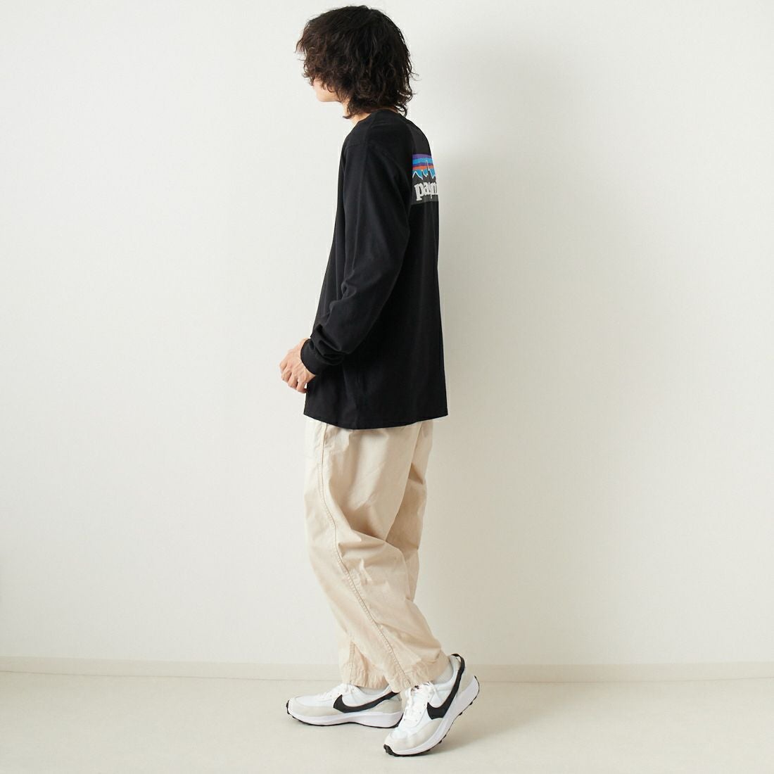 patagonia [パタゴニア] メンズ ロングスリーブ P-6ロゴ レスポンシビリティーTシャツ [38518] BLK &&モデル身長：182cm 着用サイズ：L&&