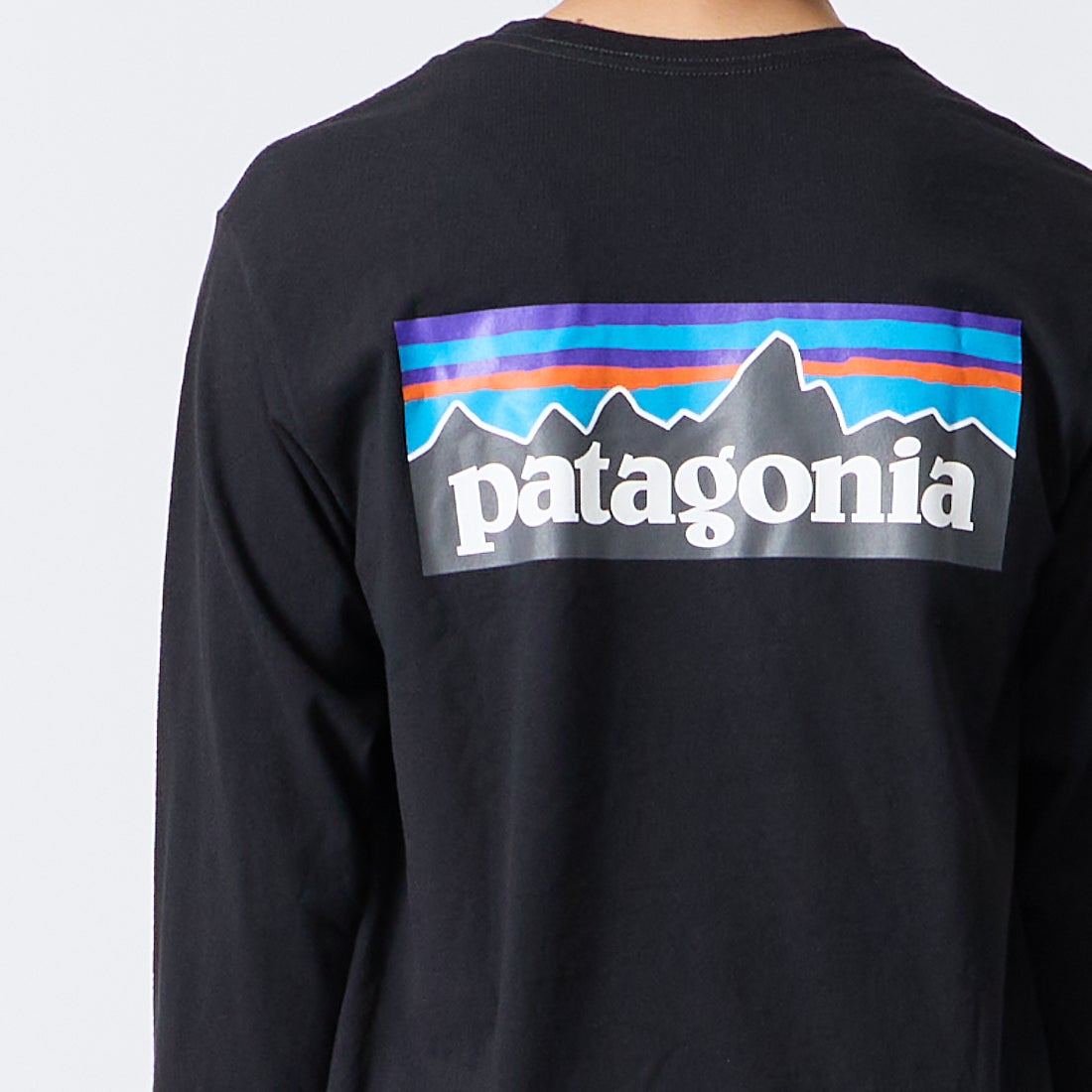 patagonia [パタゴニア] メンズ ロングスリーブ P-6ロゴ レスポンシビリティーTシャツ [38518] BLK &&モデル身長：175cm 着用サイズ：S&&