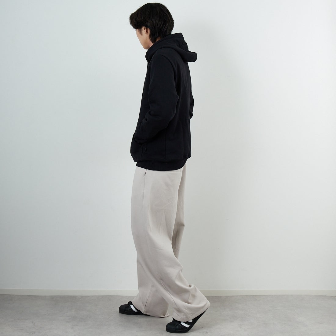 patagonia [パタゴニア] ホーム ウォーター トラウト アップライザル フーディ [39661] BLK &&モデル身長：179cm 着用サイズ：M&&