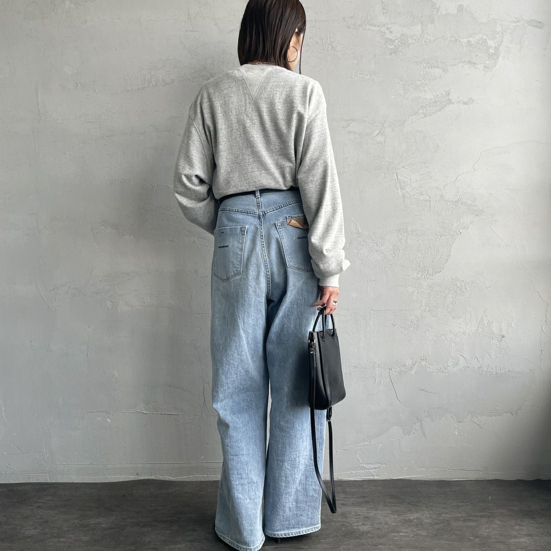 THE SHINZONE [ザ シンゾーン] ダブルガゼット プルオーバー [21SMSCU12] 06 GRAY &&モデル身長：159cm 着用サイズ：F0&&