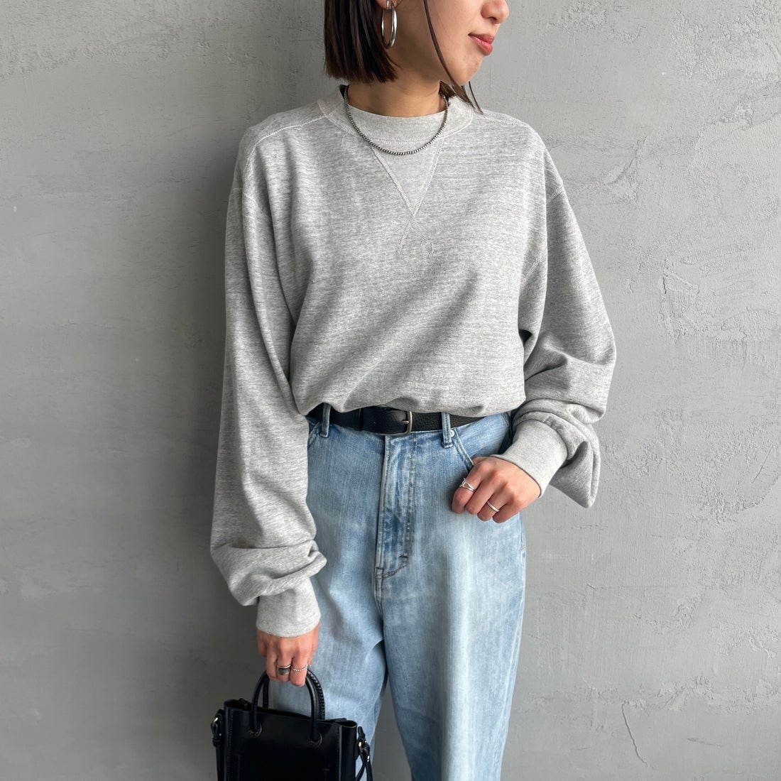 THE SHINZONE [ザ シンゾーン] ダブルガゼット プルオーバー [21SMSCU12] 06 GRAY &&モデル身長：159cm 着用サイズ：F0&&