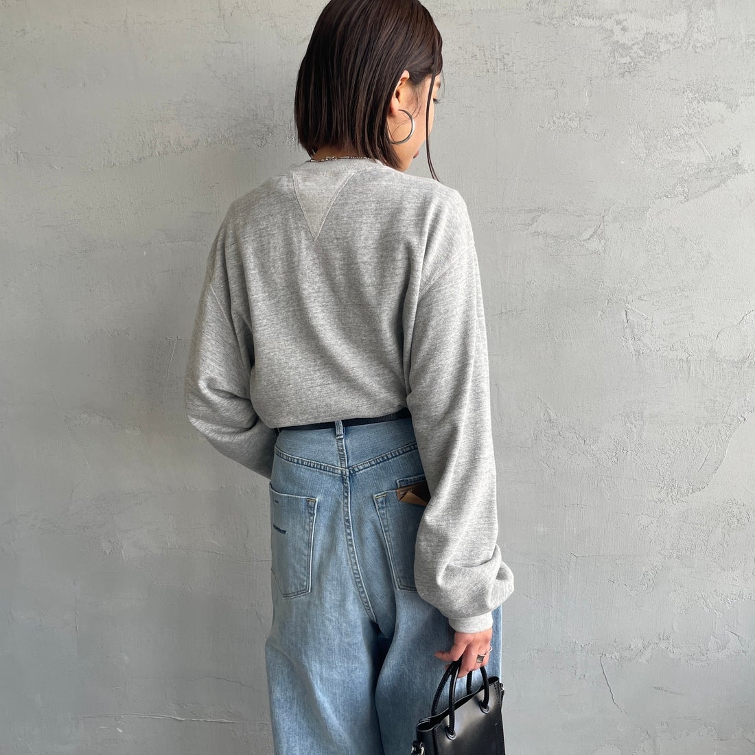 THE SHINZONE [ザ シンゾーン] ダブルガゼット プルオーバー [21SMSCU12] 06 GRAY &&モデル身長：159cm 着用サイズ：F0&&
