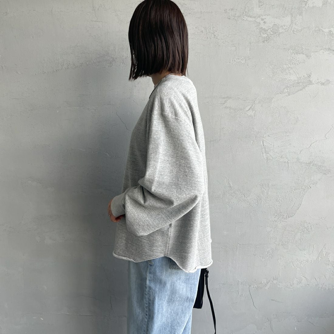 THE SHINZONE [ザ シンゾーン] ダブルガゼット プルオーバー [21SMSCU12] 06 GRAY &&モデル身長：159cm 着用サイズ：F0&&