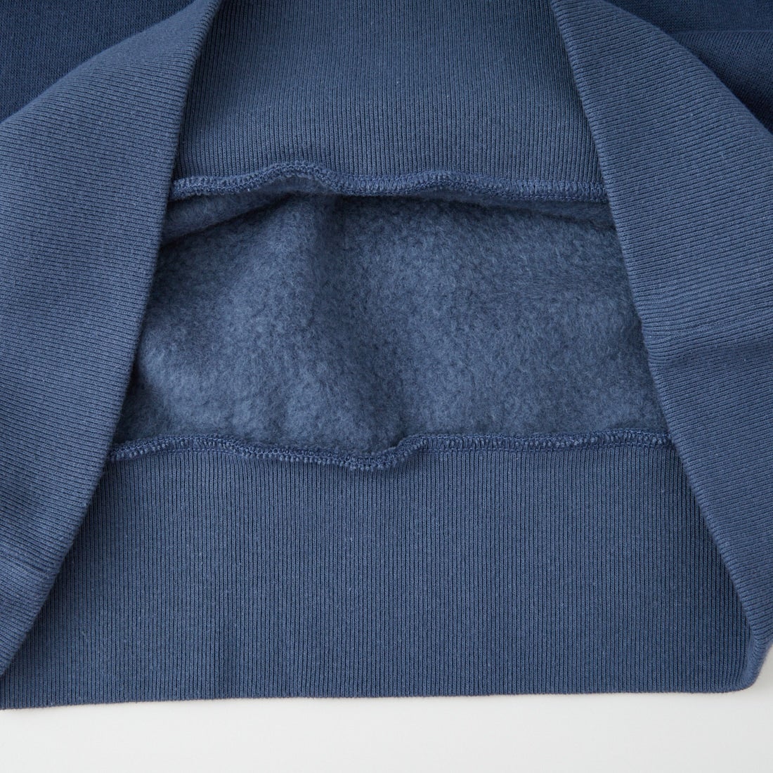 THE SHINZONE [ザ シンゾーン] コモンスウェットシャツ [22AMSCU02] 84 D.BLUE