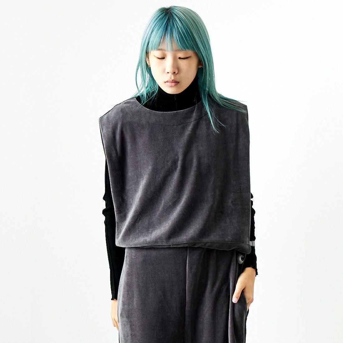 285 GRAY&&モデル身長：167cm 着用サイズ：F&&