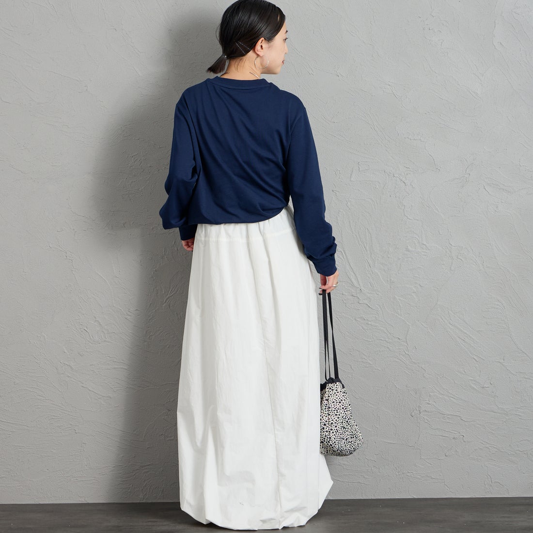 LACOSTE [ラコステ] ベーシックロングスリーブTシャツ [TH5583] 166 NAVY &&モデル身長：150cm 着用サイズ：2&&