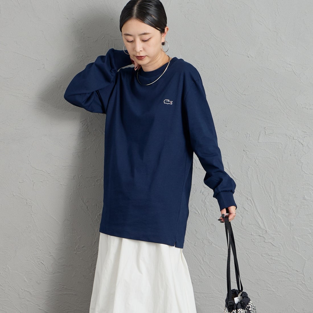 LACOSTE [ラコステ] ベーシックロングスリーブTシャツ [TH5583] 166 NAVY &&モデル身長：150cm 着用サイズ：2&&
