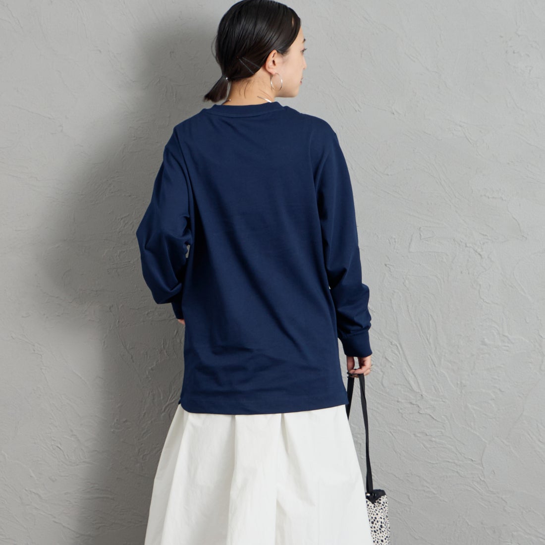 LACOSTE [ラコステ] ベーシックロングスリーブTシャツ [TH5583] 166 NAVY &&モデル身長：150cm 着用サイズ：2&&