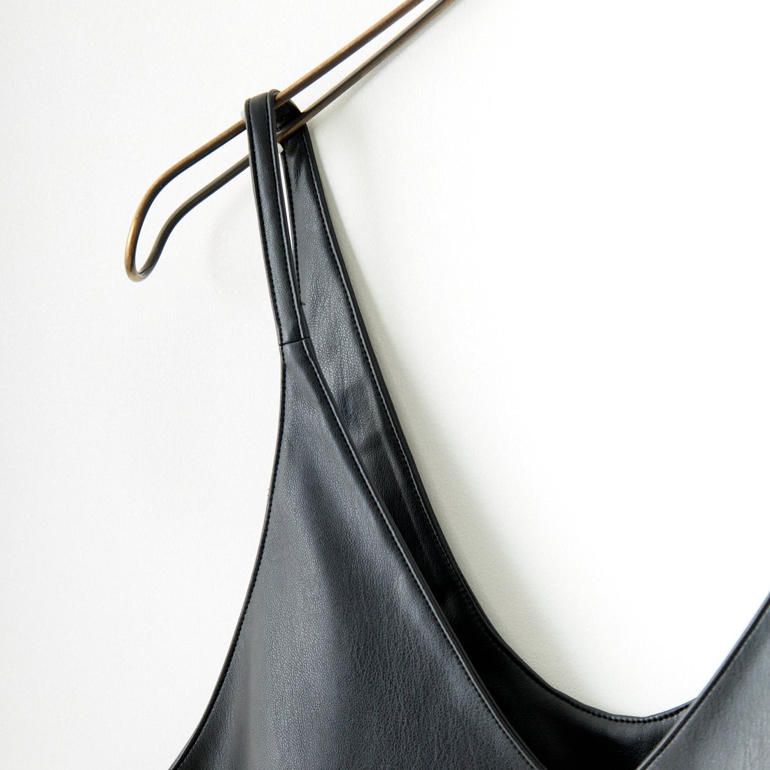 Kelen [ケレン] 2WAYエコレザー ストラップドレス [LKL24FOP2071] BLACK