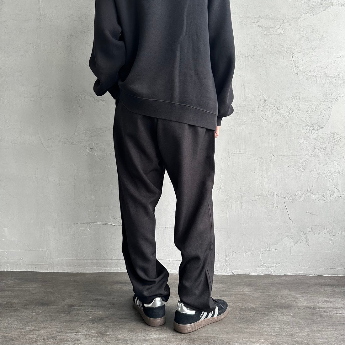 GRAMiCCi [グラミチ] 別注 ウールライク エブリデイパンツ [GUP4-F1024-JF] BLACK &&モデル身長：168cm 着用サイズ：XL&&