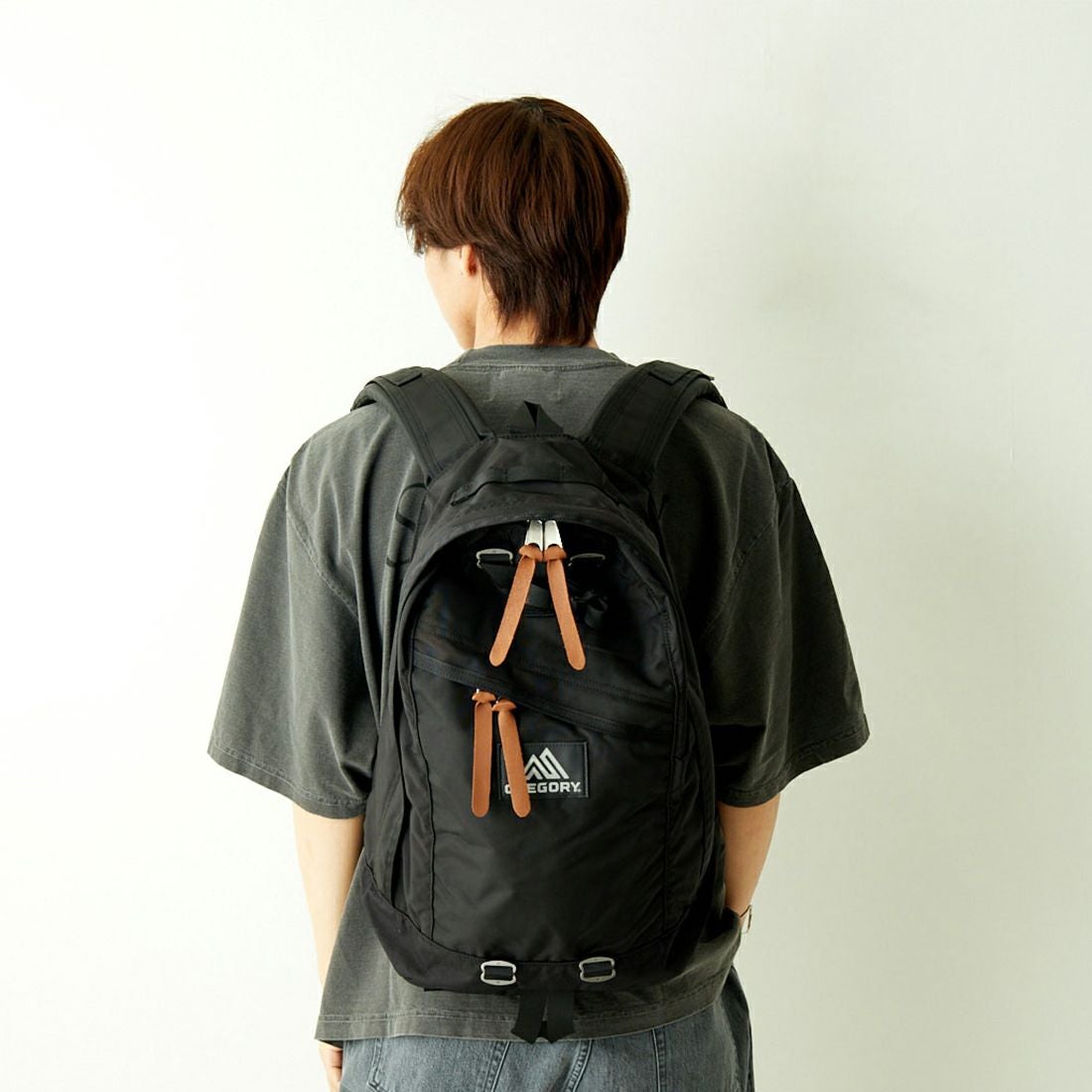 【heyco公式アカウント01•中古】GREGORY デイパック 赤/黒 heyco公式アカウント01様専用•】GREGORY デイパック 赤/黒