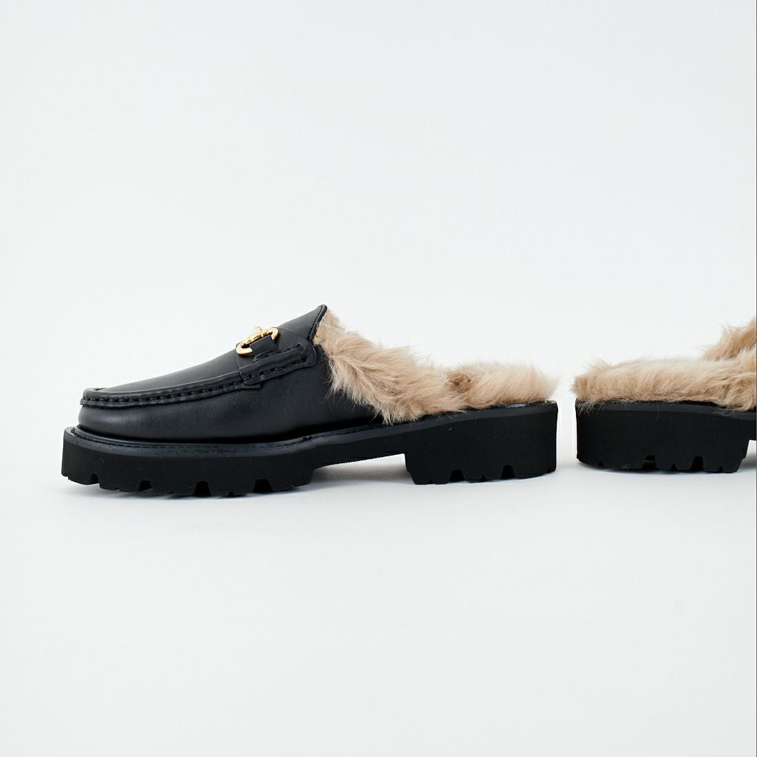 Caminando [カミナンド] ファービット付き フラットシューズ [22115W