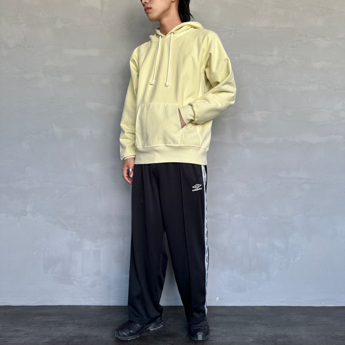UMBRO [アンブロ] 別注 トラックパンツ [KBT58-NK-PT5-JF]｜ジーンズ