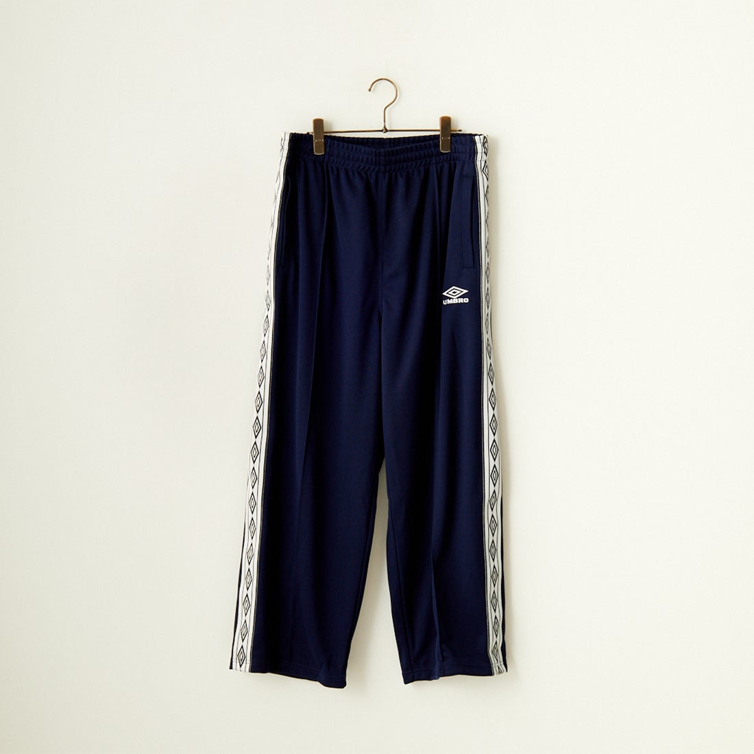 umbro [アンブロ] 別注 トラックパンツ [KBT58-NK-PT5-JF] NAVY