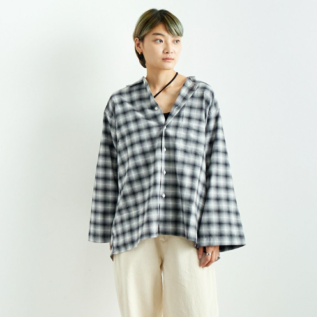 R12GFP BLK&&モデル身長：160cm 着用サイズ：F&&